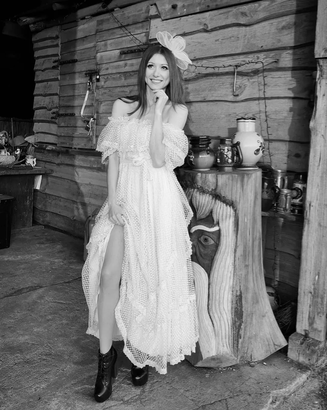 Wielkie zmiany?! Uwielbiana gwiazda disco polo w sukni ślubnej!